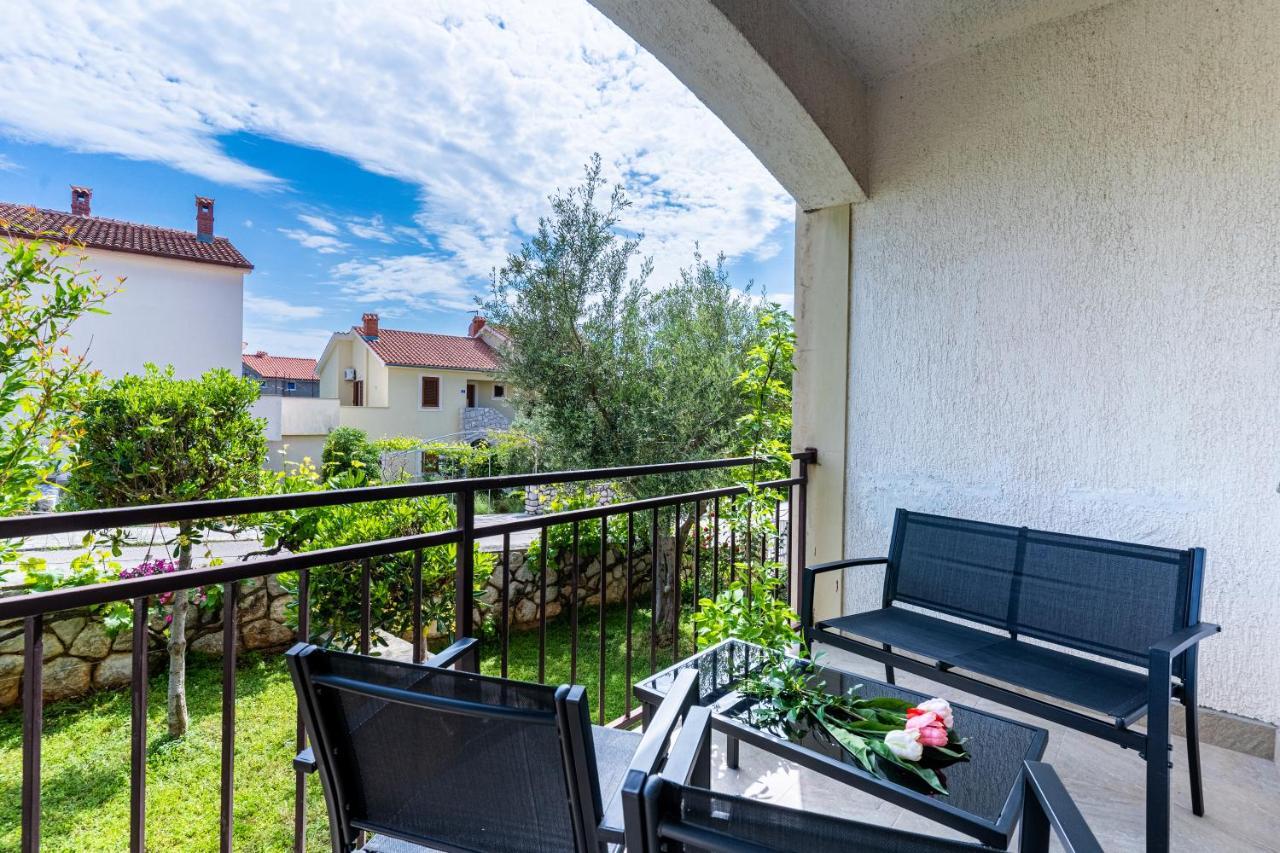 Apartments Ivanka Црес Экстерьер фото